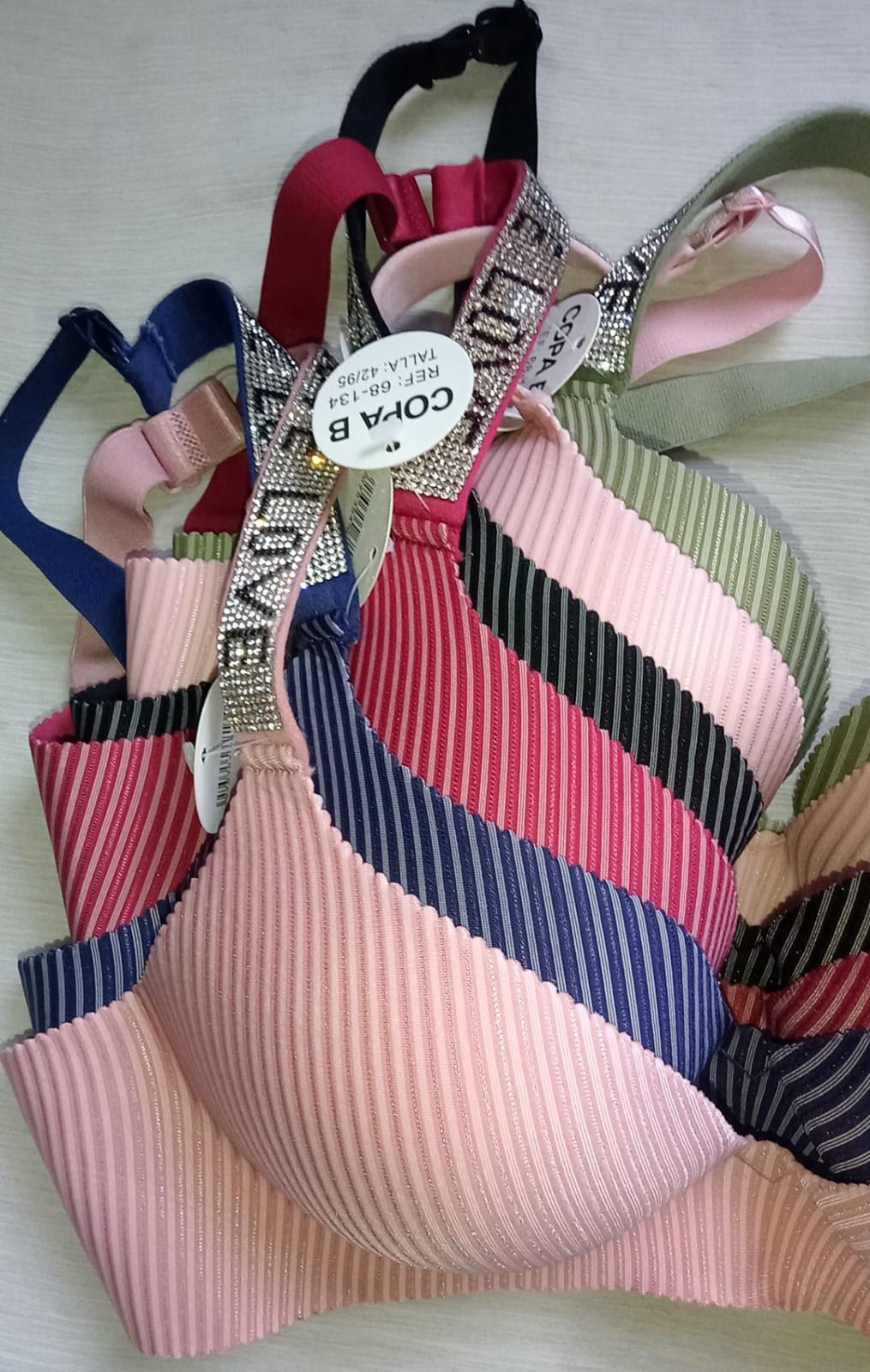 Seamless padded pushup bra